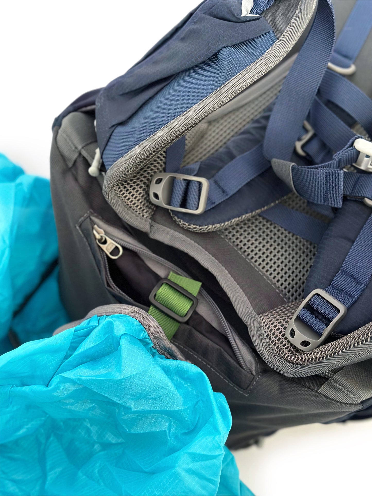 Leichter Rucksack aus Nylon für Bergsteigen und Trekking - 50L, Ergonomischer Rahmen