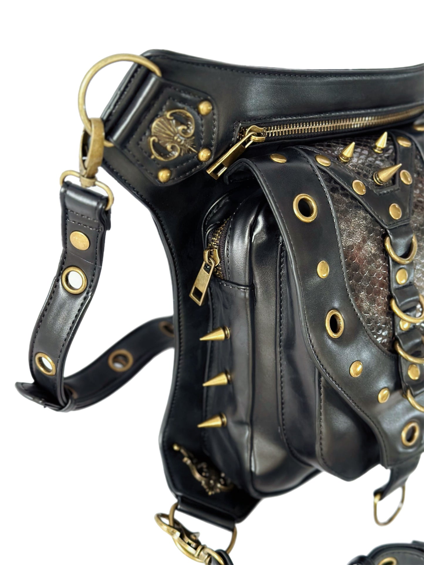 Vielseitige alternative Tasche: Gothic-, Biker & Punk Stil, wandelbar für Hüfte oder Schulter HG 138